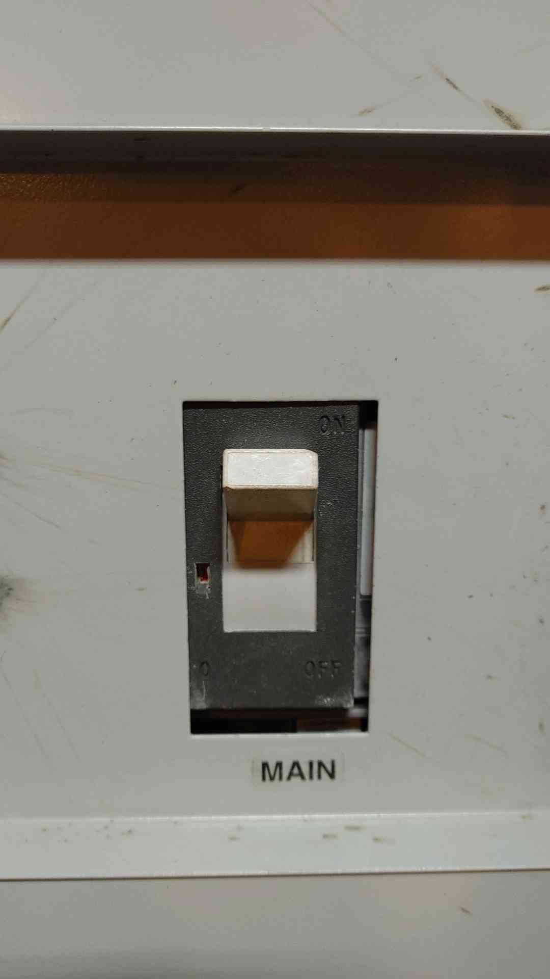 GE A-Series 2 Panelboard 600A 208Y/120V 3PH 4W AXB7N2 w/ Main