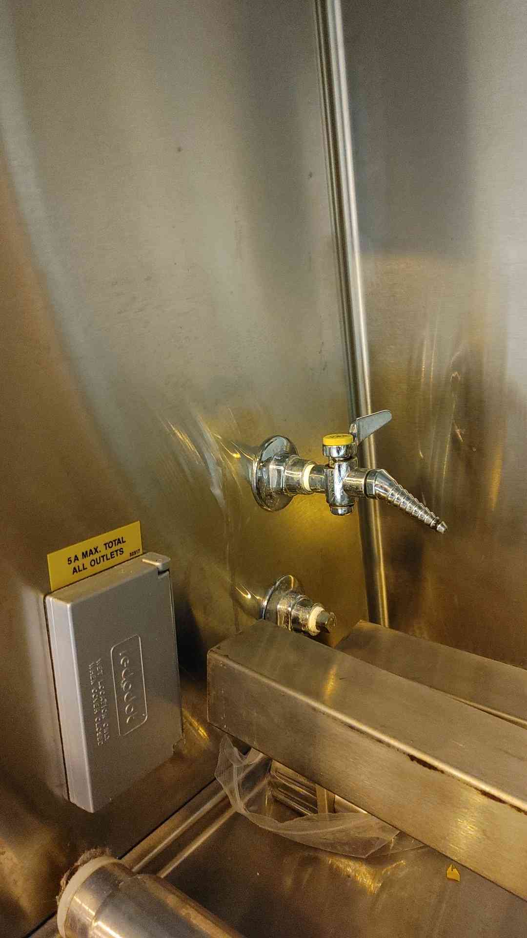 The Baker Company SterilGard 2 Fume Hood 115V SG400 No Filter