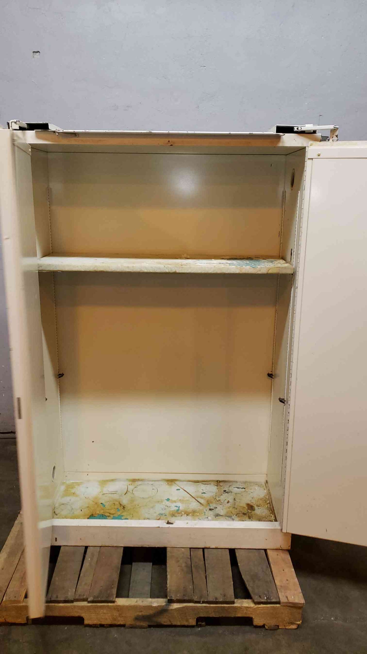 White 43" Flammable Safety Storage Cabinet (SKU: 108005)
