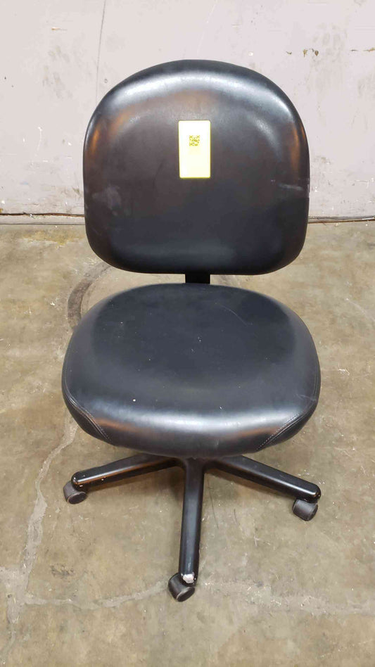 *Pickup Only* Cramer Rolling Office Chair AU26D0HXW9292 (SKU: 107996)