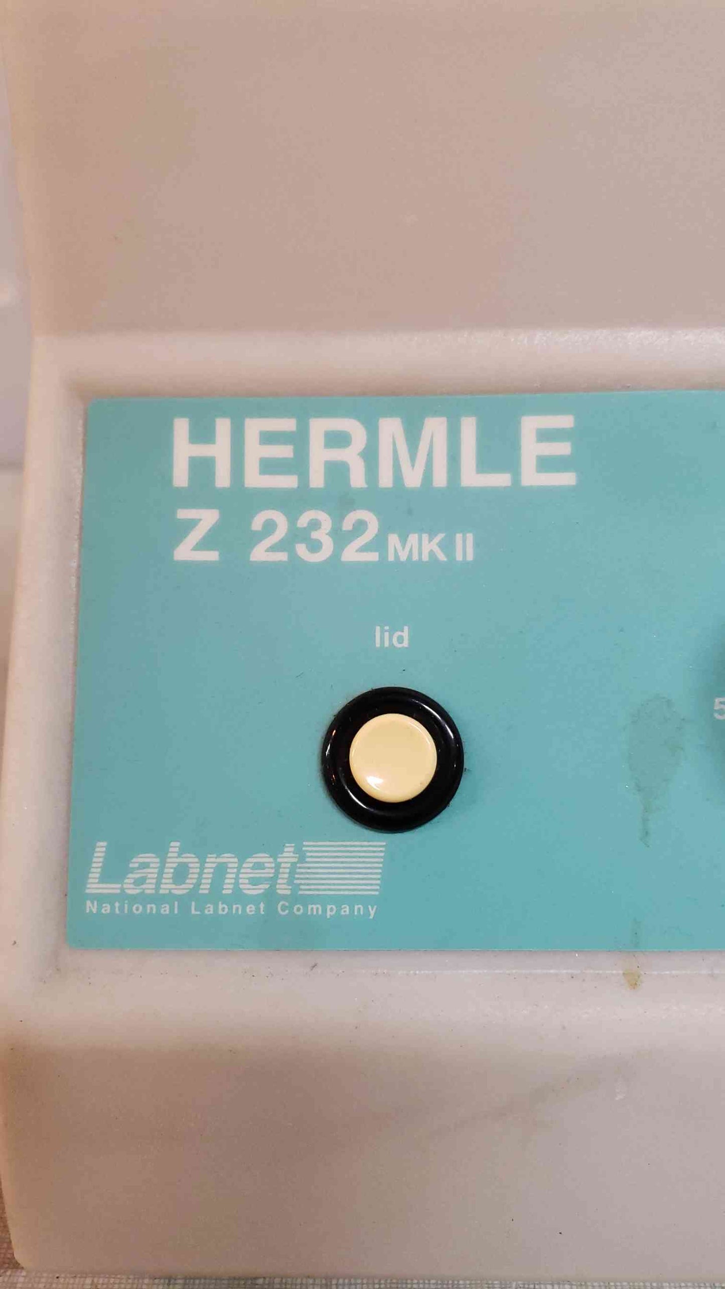 Labnet HERMLE Z 232 MK II 120V Microfuge (SKU: 108024)
