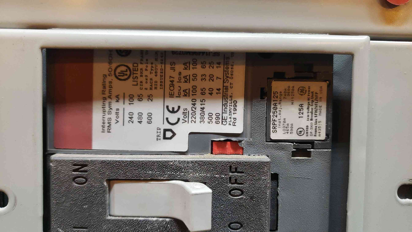 GE Spectra Panelboard 1200A 3PH 4W 277/480v 4 Breakers & Main (108126)