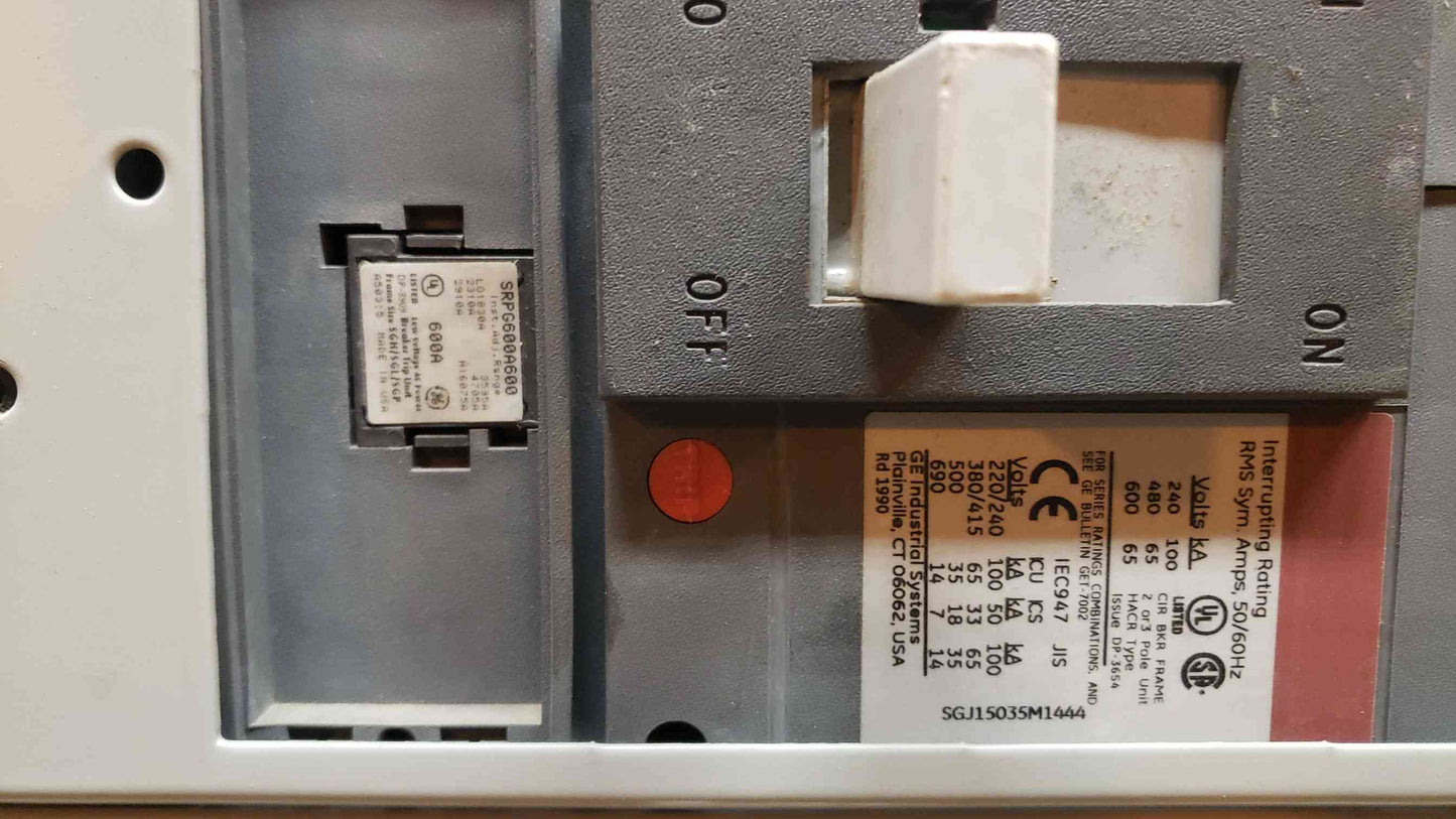 GE Spectra Panelboard 1200A 3PH 4W 277/480v 4 Breakers & Main (108126)