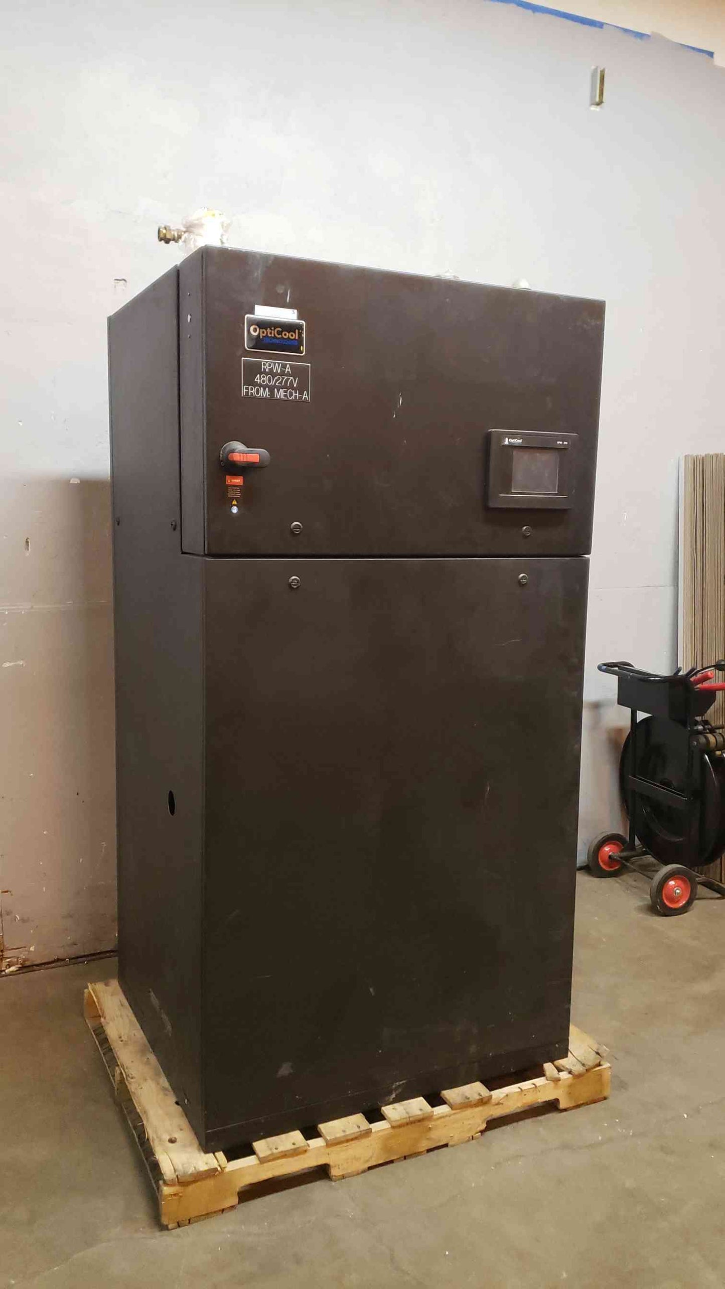 Opticool 210KW Chilled Water Pump 480/277VAC 3PH 1HP R134A RPW-210