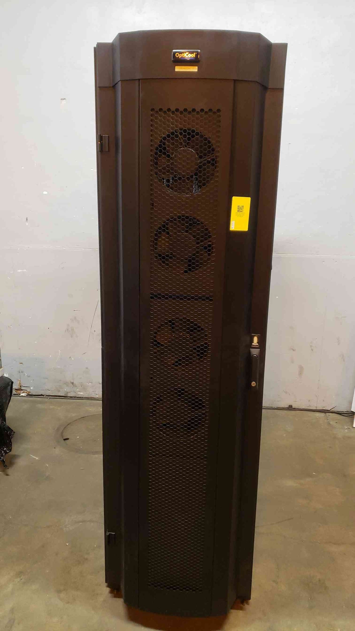 IBM Opticool Rolling Server Rack 7014-T42 Front Door Cooling 10KW R134 1 Side In-Row (108129)