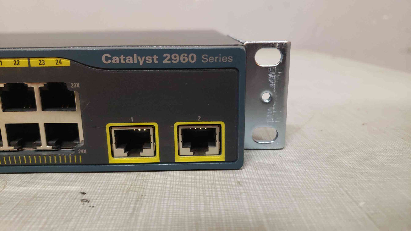 Cisco Systems Catalyst 2960 Series WS-C2960-24TT-L (SKU: 108149)