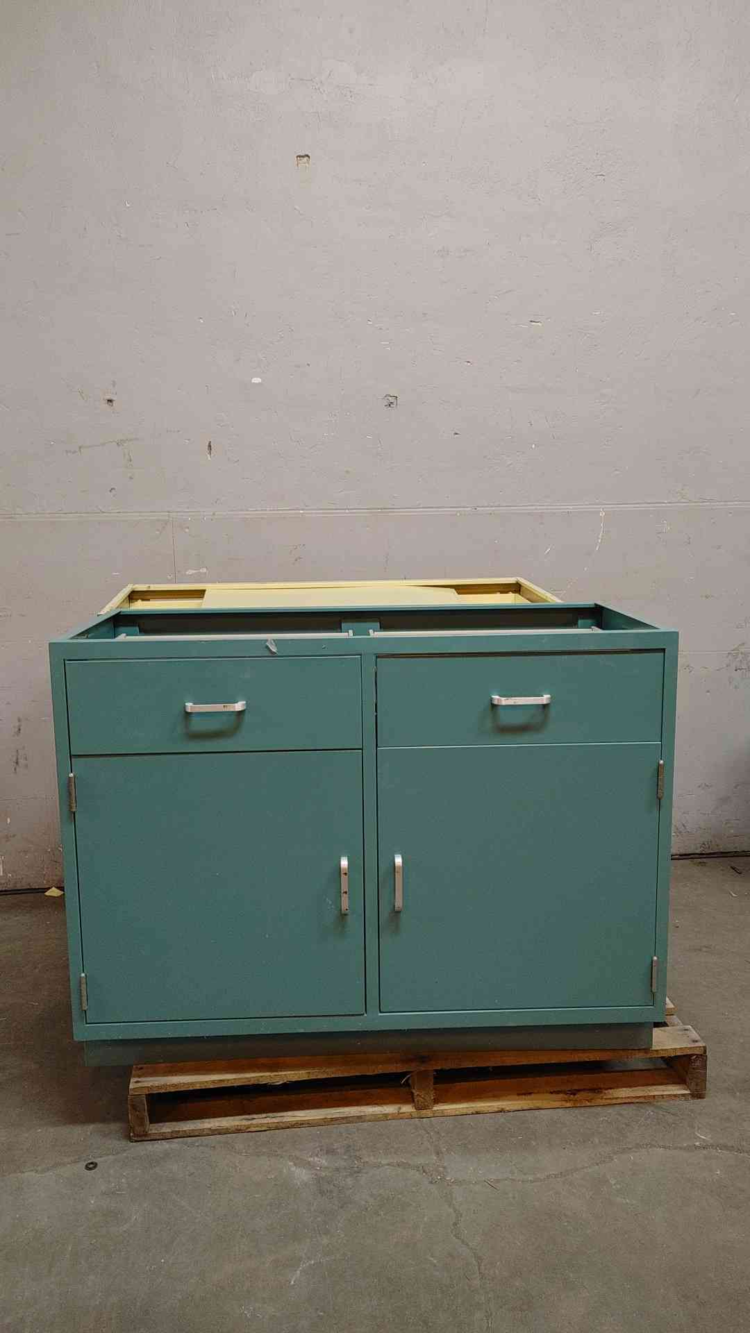4' Duralab Mixed Casework (108383)