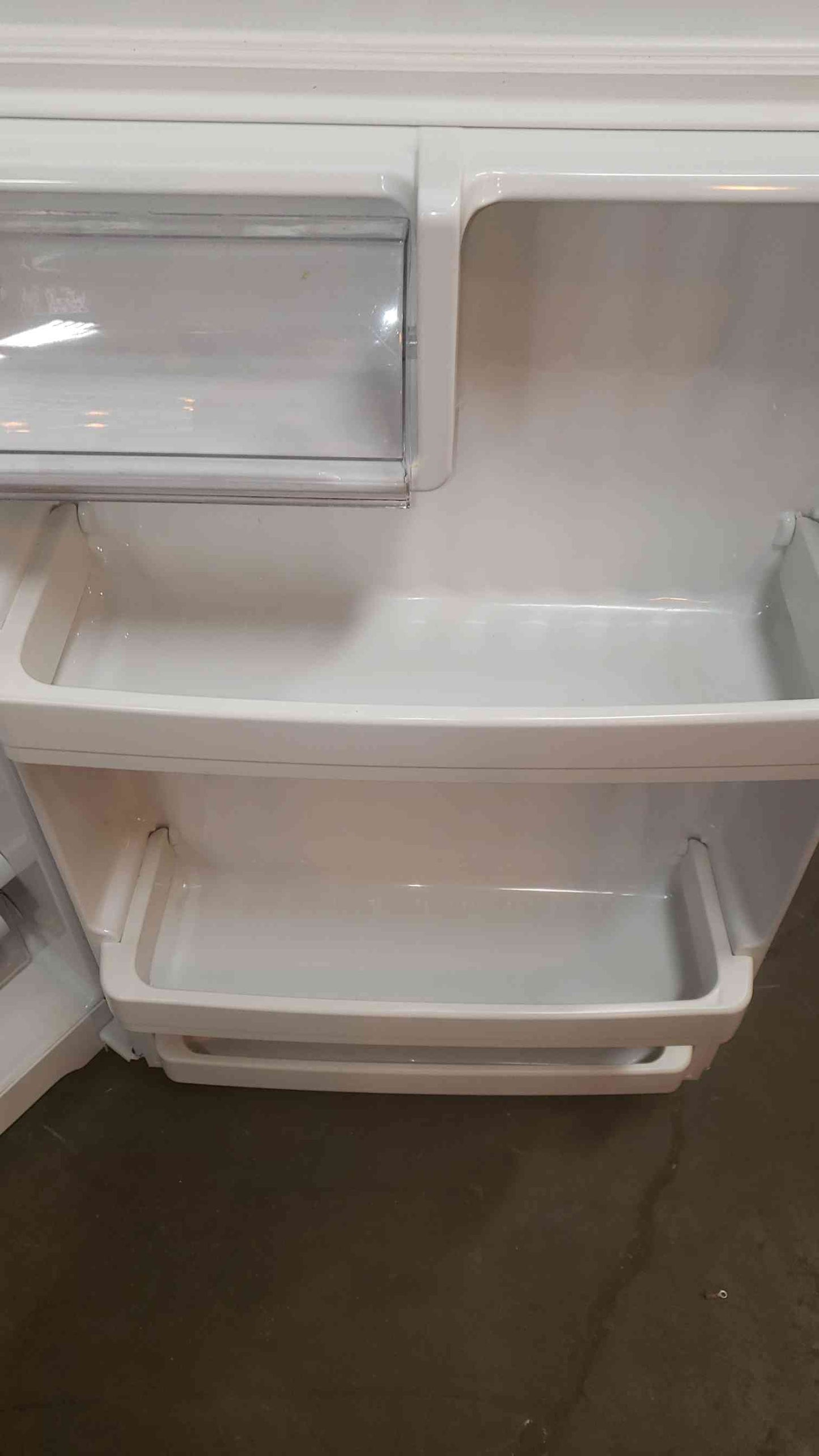 GE Household Refrigerator/Freezer 100VAC 6.5A R134A GTH18GCDGRWW (108379)