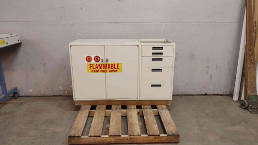 4.5' Hamilton Flammable Storage Cabinet & Bench (108458)