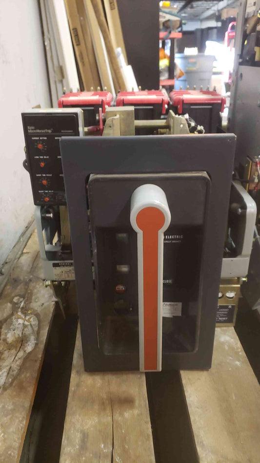 GE Low Voltage Power Circuit Breaker 2000AMP 3 Pole AKRT-8D-50H (108494)