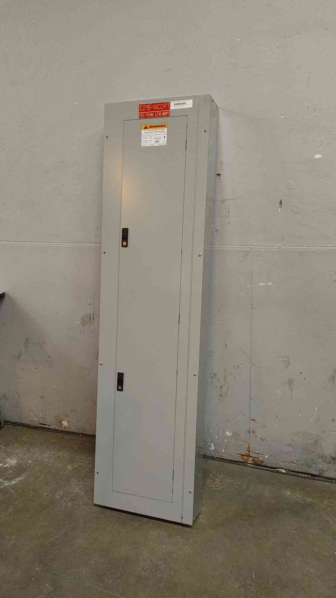 General Electric A-Series Panelboard 400A 480V 3PH 3W AXS5B5 (108535)