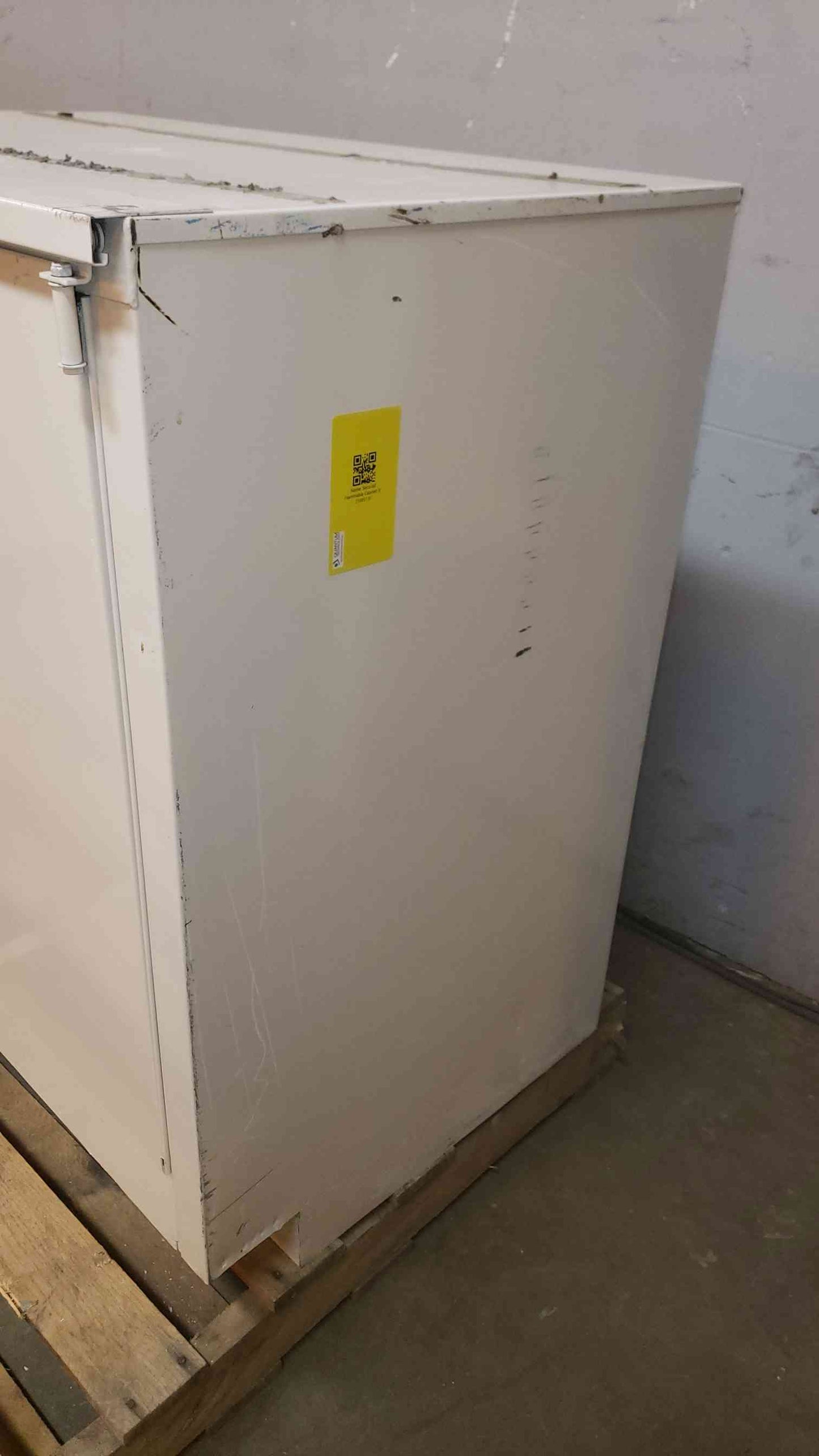 Securall Flammable Cabinet 3' Metal Casework Cabinet (108513)