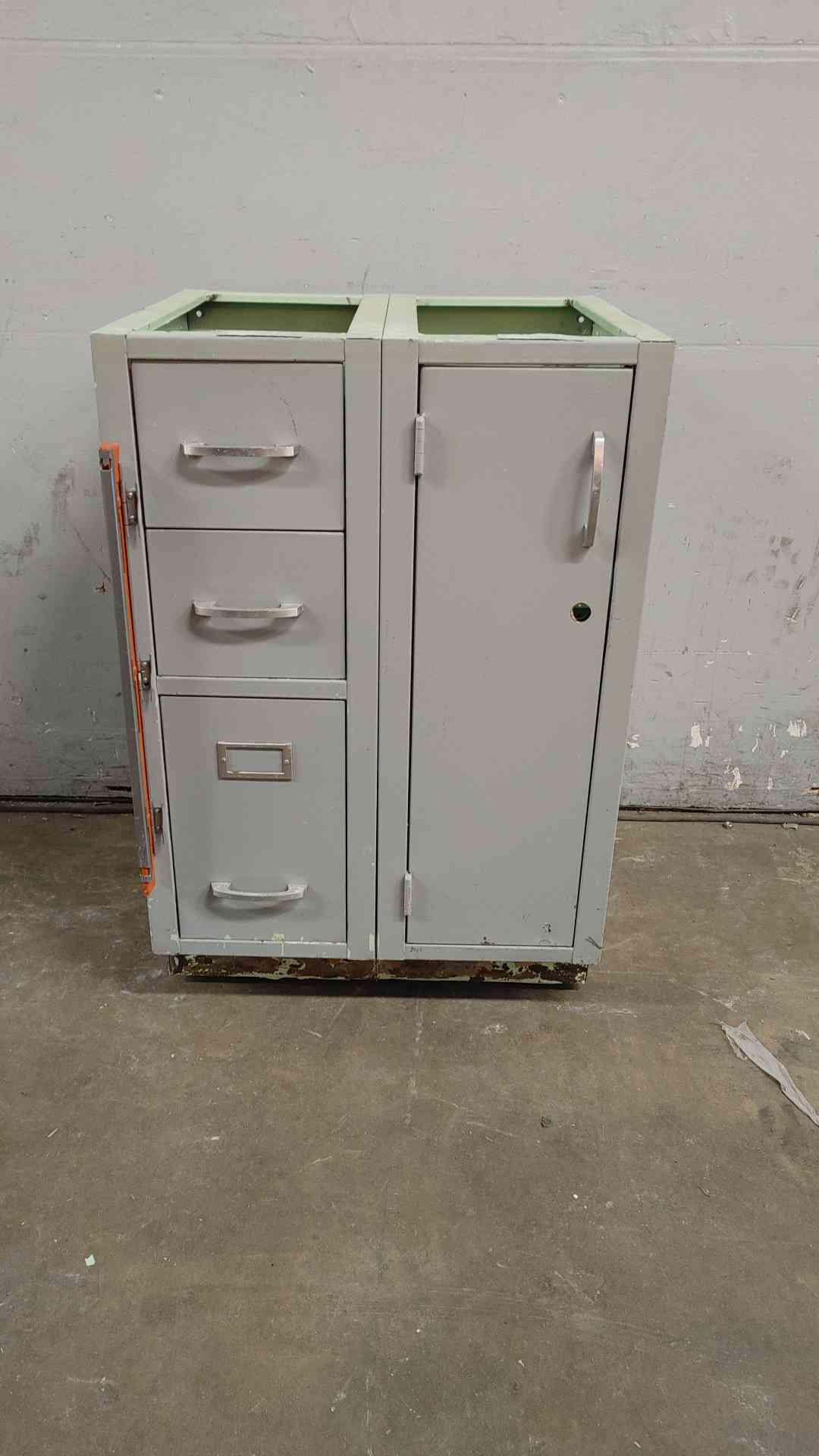 2' Hamilton Mixed Casework (108665)