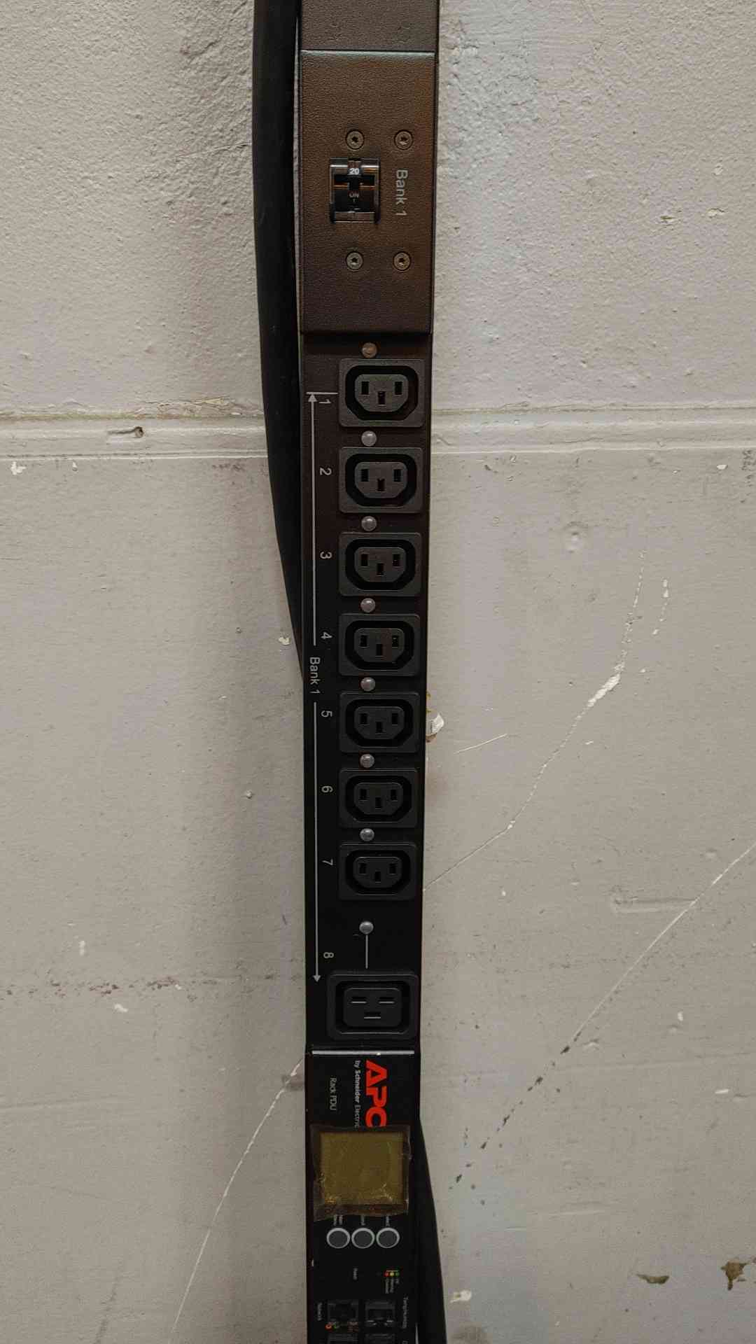 Apc AP8941 Rack PDU 2G, Switched, ZeroU, 30A, 200/208V, (21) C13 & (3) C19 (108774)