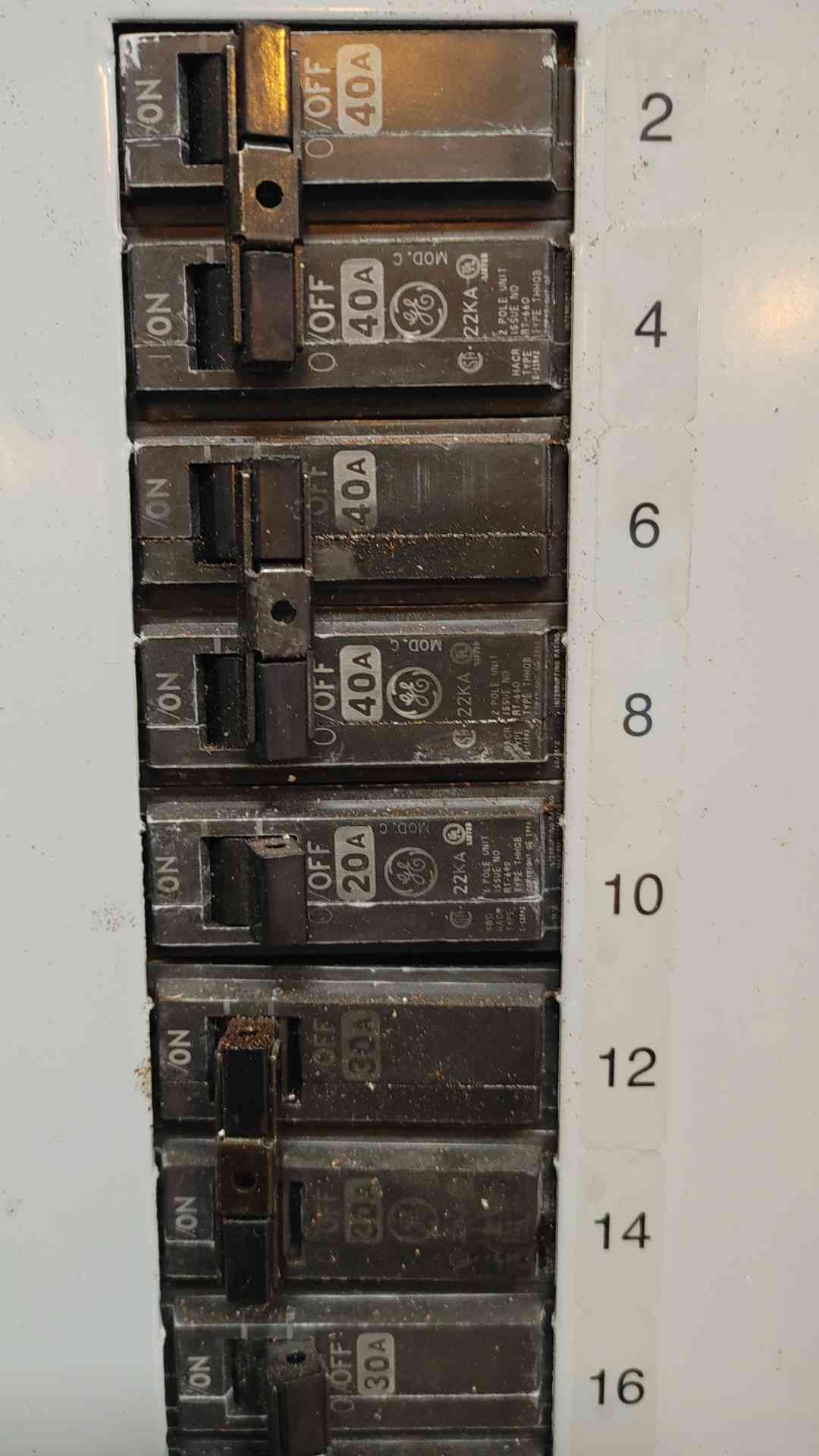 GE AQF3424CBX A-Series Panelboard 400A Main 208Y/120V 3Ph 42 Ckt loaded Breakers
