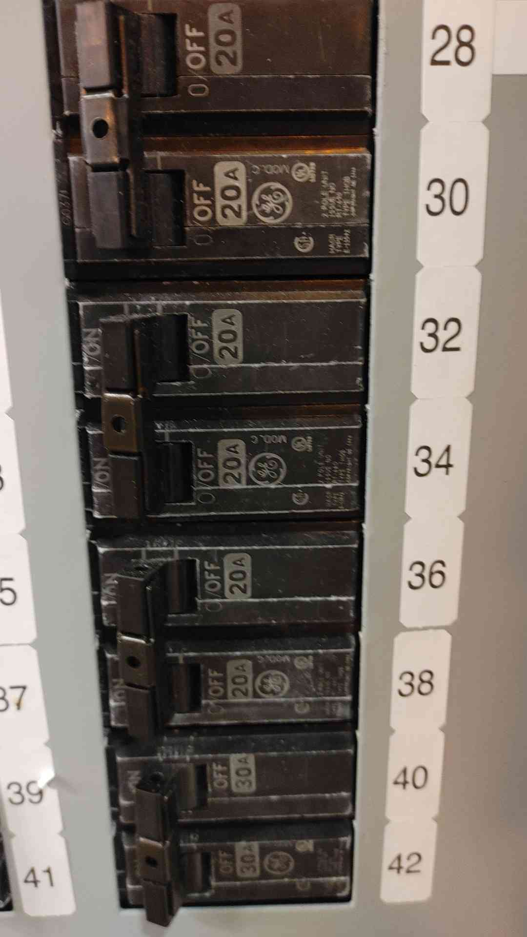 GE A Series Panelboard AQU3422RCX 225 AMP 208Y/120 V 3 PHASE 4 WIRE (108841)