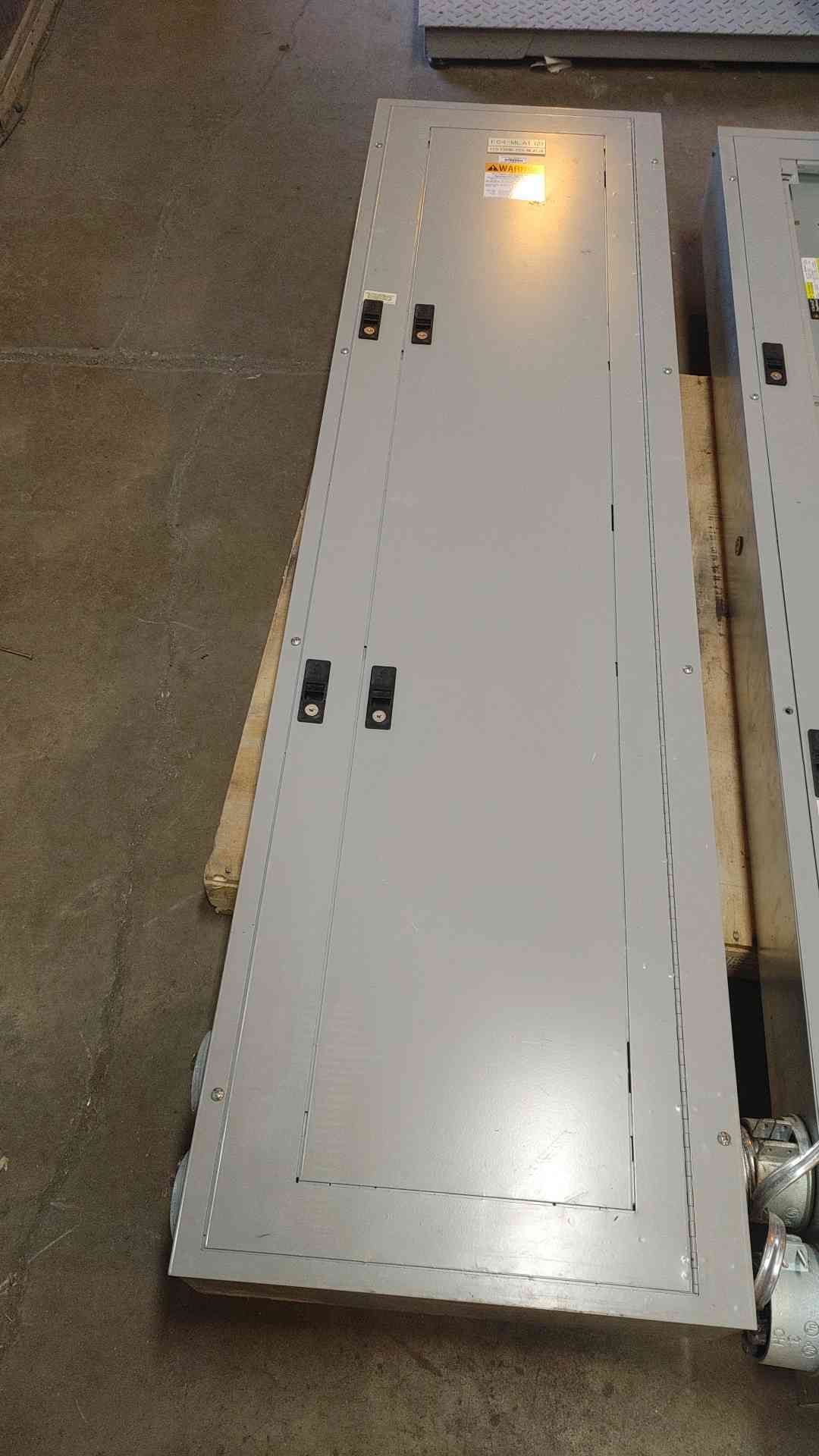 GE A Series 2 Panelboard ALF3424MBX 400 AMP 208/120 VOLTS 3 Phase 4 Wire (108919)