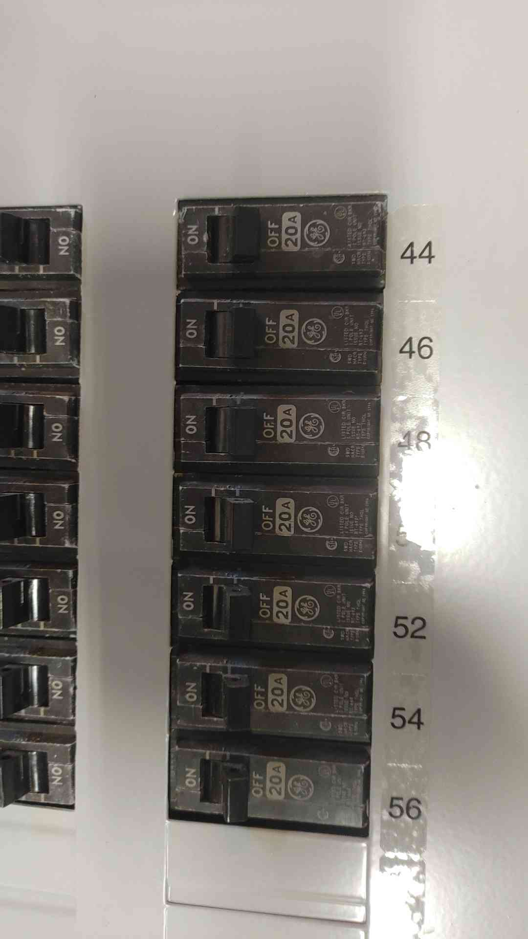 GE A Series 2 Panelboard ALF3424MBX 400 AMP 208/120 VOLTS 3 Phase 4 Wire (108919)