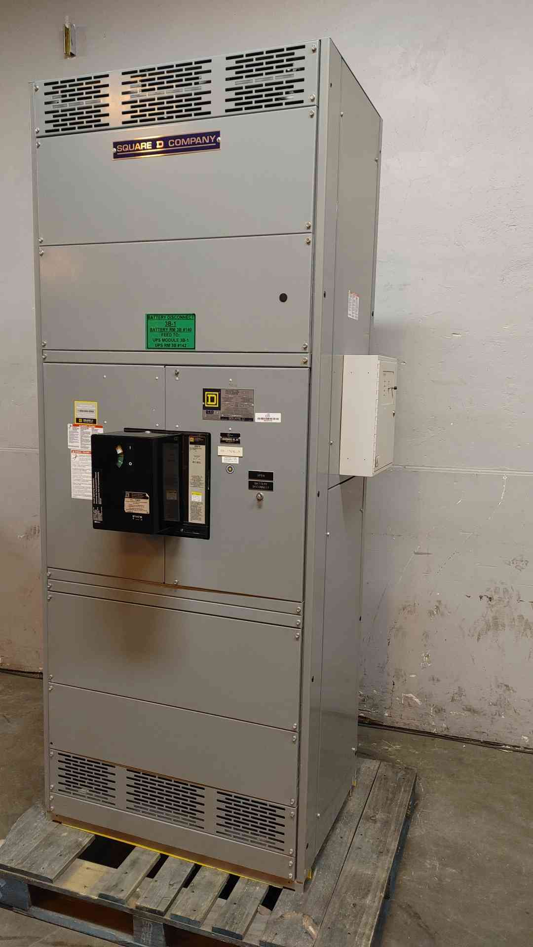 2000A QED Square D Power Style Switchboard Disconnect 500VDC 2000 Amp (108940)