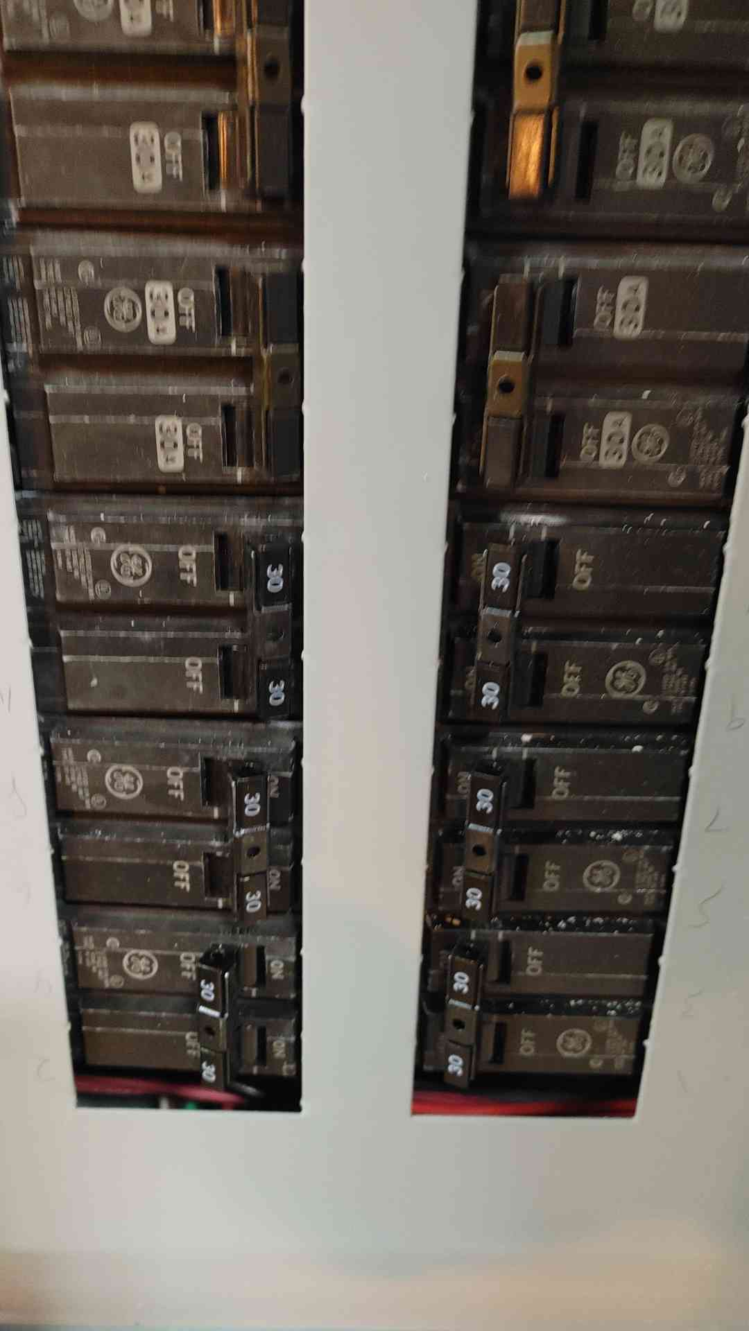 GE A Series Panelboard 225A 208V 3 Phase 4 Wire with Main (108945)