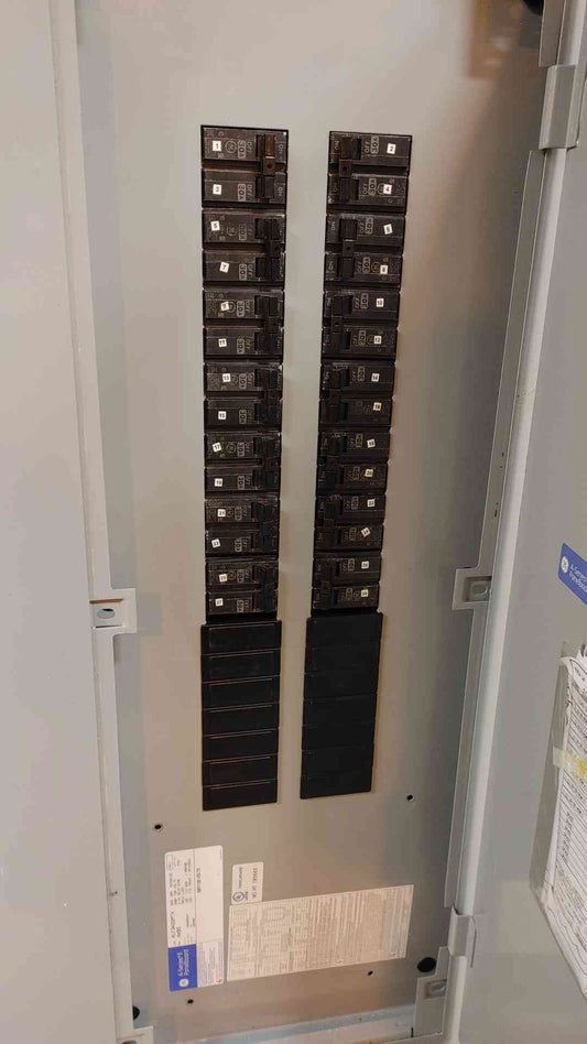 General Electric A Series 2 Panelboard 225 Amps 208/120V 3 Phase 4 Wire (108947)