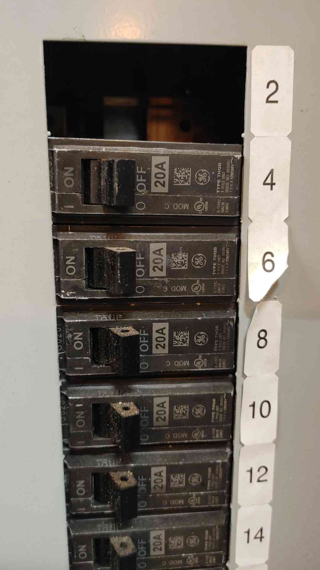 GE A Series 2 Panelboard 400A 208/120 V 3 Ph 4 Wire with Main (108984)