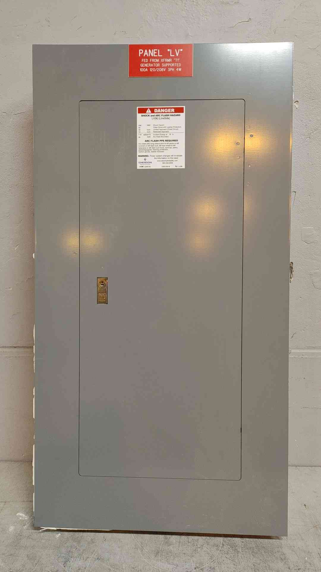 Square D Panelboard NQOD 100 Amp 208/120 Vac 3 Ph 4 Wire w/ Main (109158)