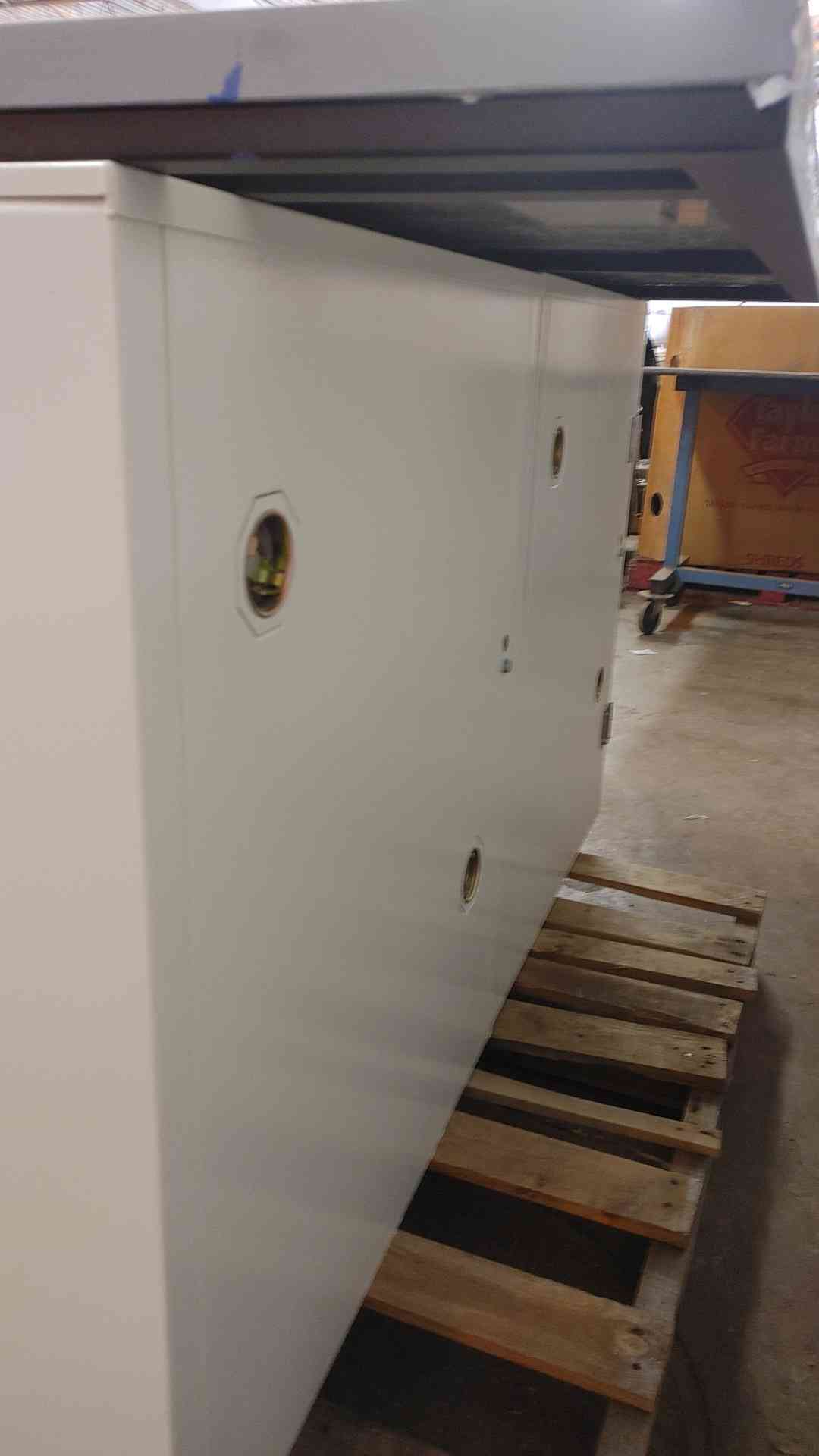 5' Lab Crafters Air Sentry Chemical Fume Hood & Flammable Base Cabinets Unities & Flow Monitor (109286)