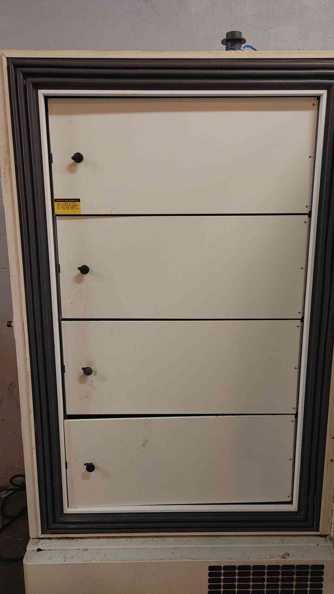 Thermo Electron Corporation Freezer Model 906 230V 1ph