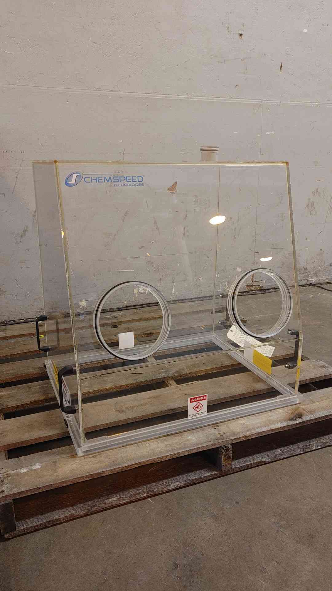 CHEMSPEED TECHNOLOGIES Acrylic Glovebox Fume Hood Lab Use