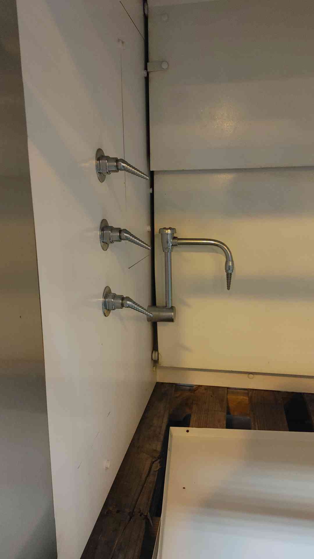 4' LabCrafters Air Sentry Chemical Fume Hood & Flammable Base Cabinet 2 Way Sash (109278)
