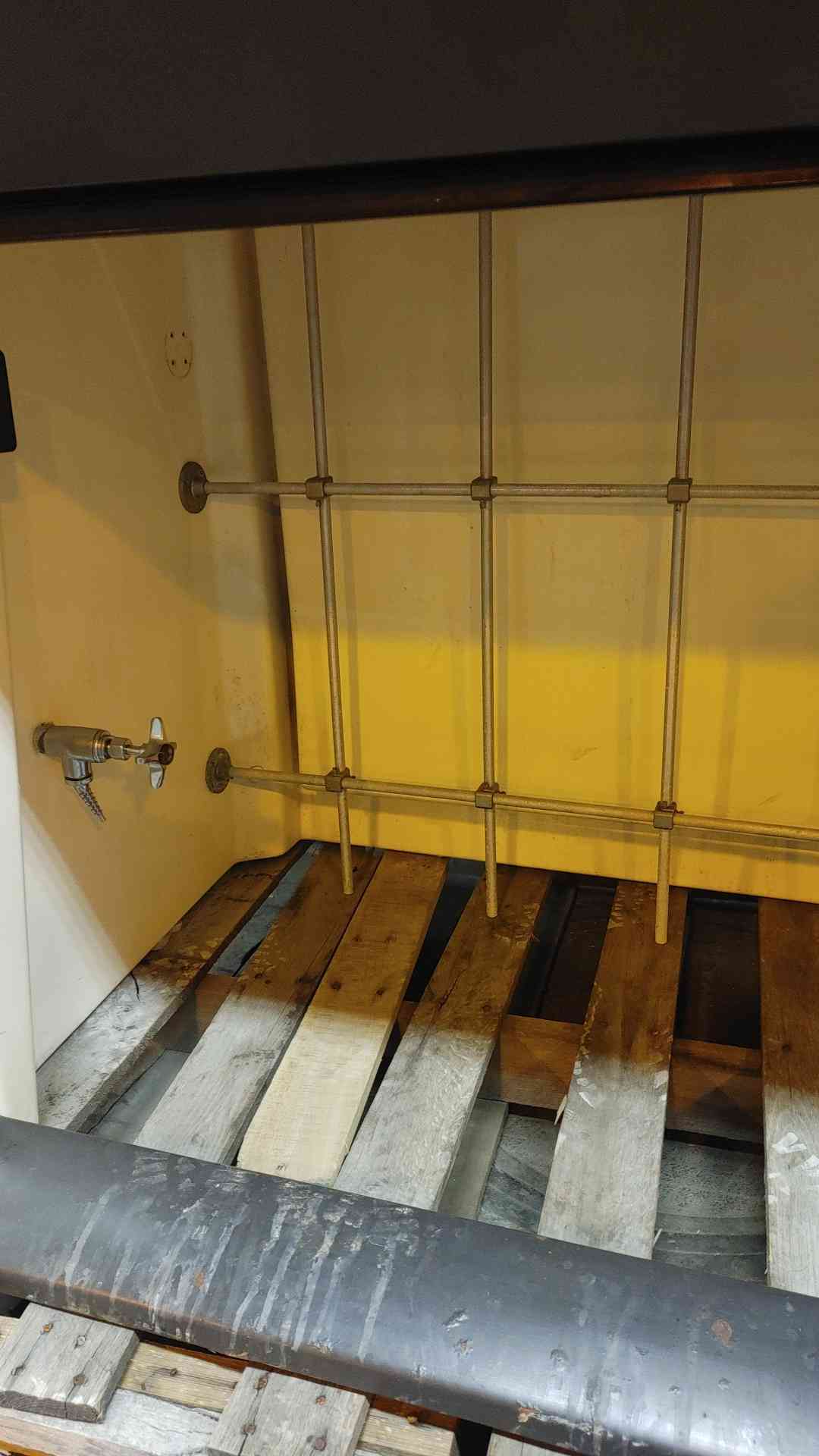 4' Labconco Protector Chemical Fume Hood (109284)