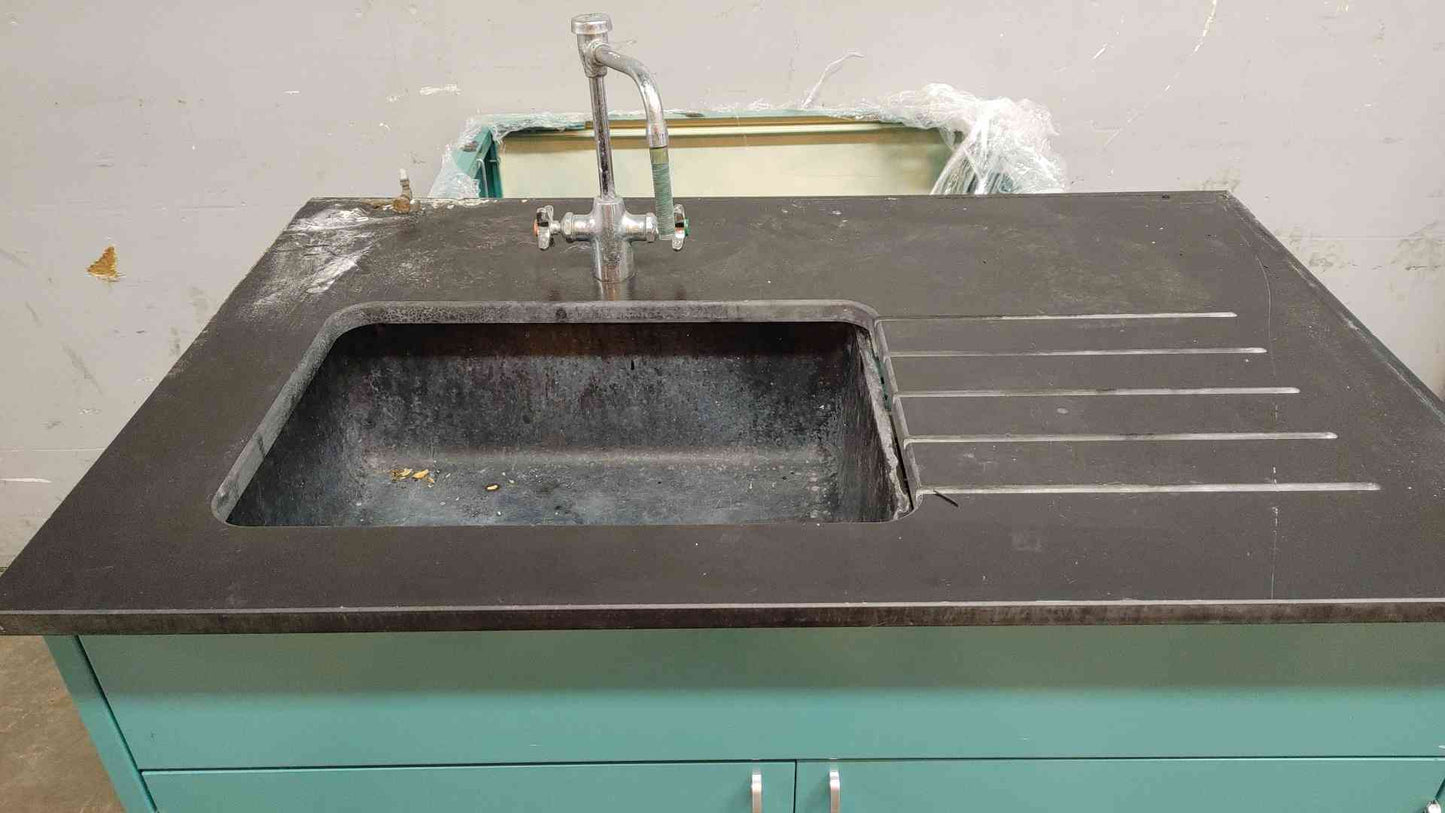 4' Kewaunee Sink Base Bundle (109312)