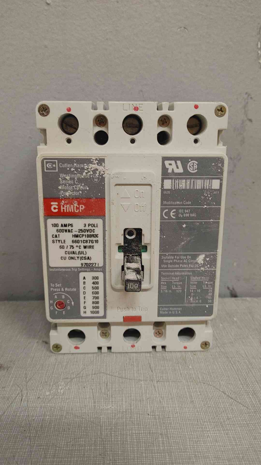 Cutler-Hammer 3 Pole Circuit Breaker 100A 600VAC-250VDC HMCP100R3C (109401)