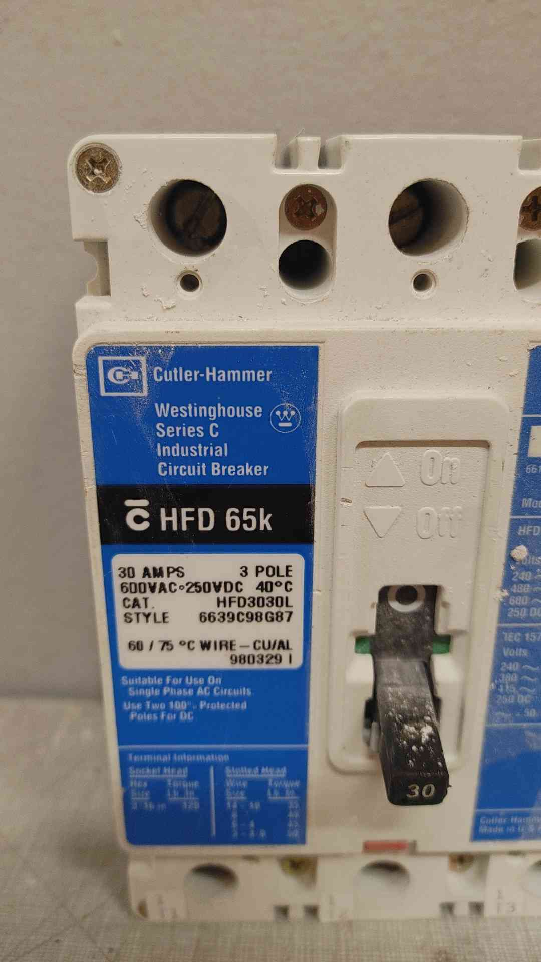 Cutler-Hammer 3 Pole Circuit Breaker 30A 600VAC-250VDC HFD3030L (109406)