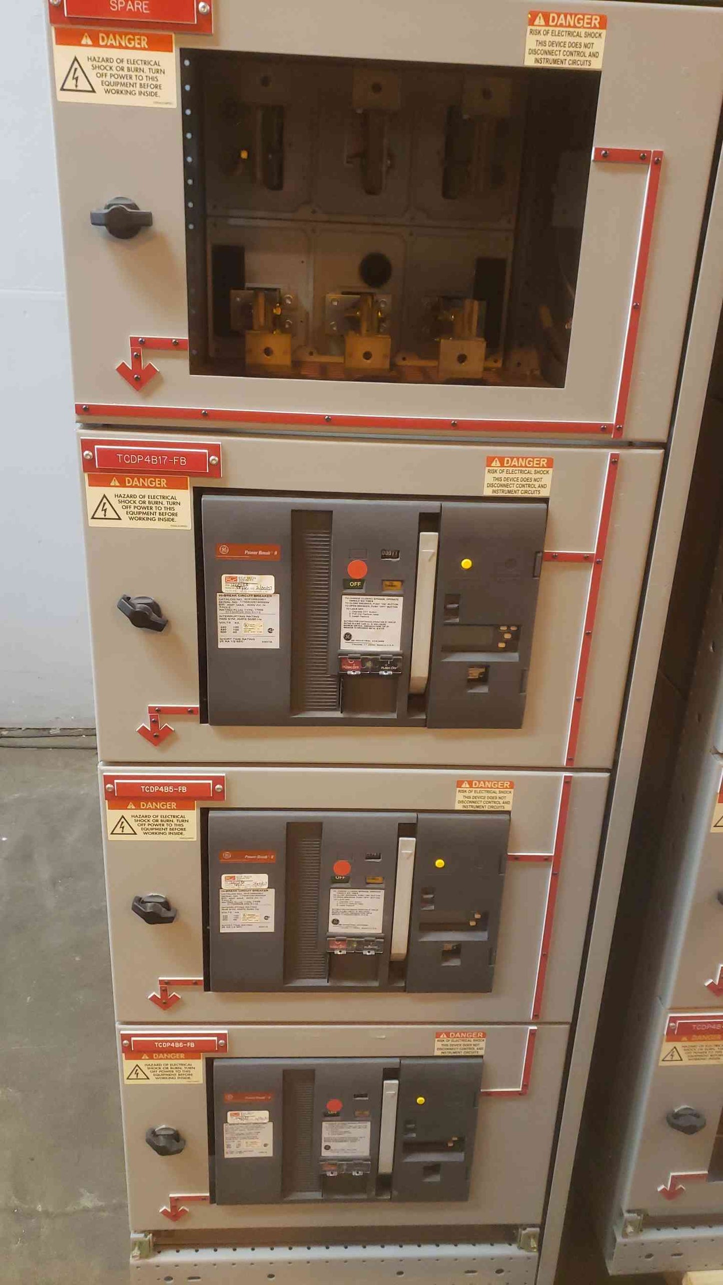 GE 4000A Power Break Switchboard Switchgear 5 Sections 2 Main 3 Dist (SKU: 109438)