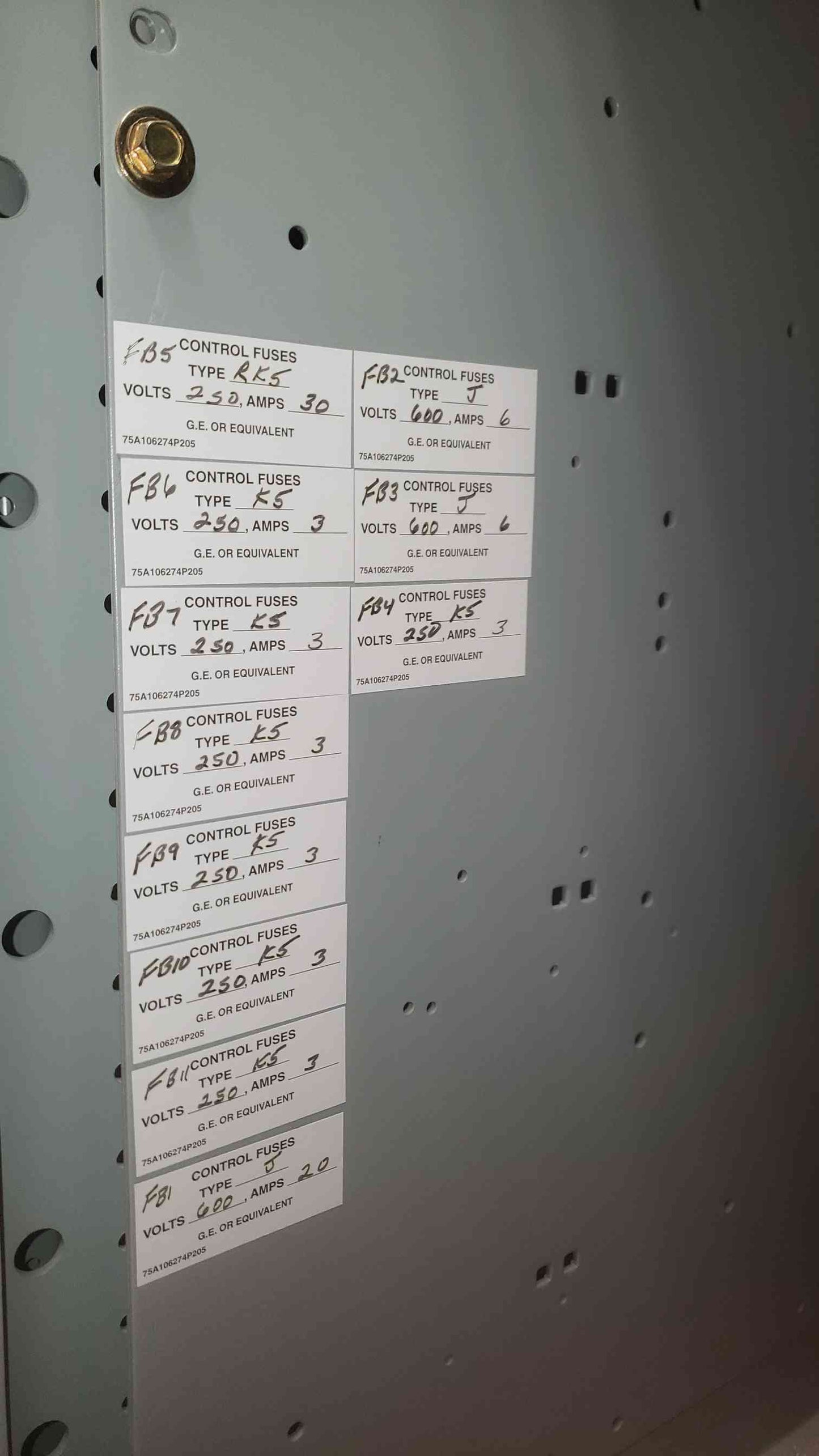 GE 4000A Power Break Switchgear Section 1 480V (SKU: 109439)