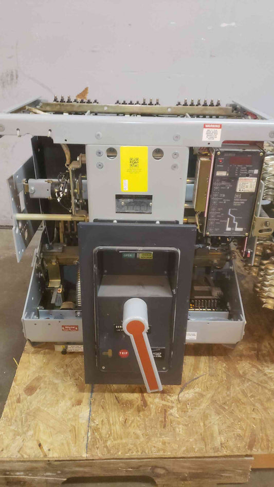 GE 4000A 635V Max Low Voltage Power Circuit Breaker AKR-8D-100-1 (SKU: 109425)