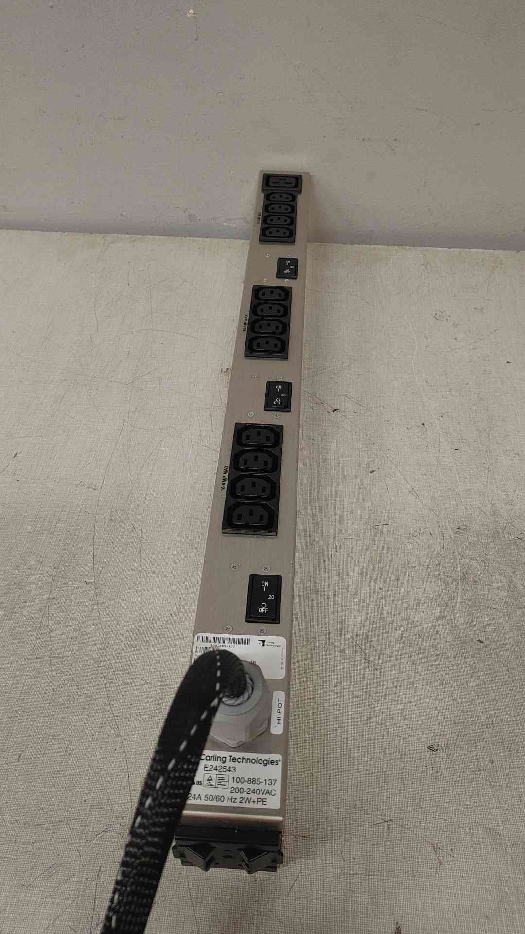 Carling Technologies 100-885-137 24A 240 Vac 13 Port PDU Strip (109446)