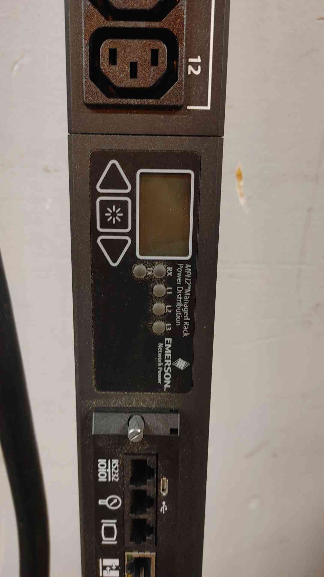 Emerson 36 Port MPH2 120/208 V 24 A PDU Strip MPHB1223 (109528)