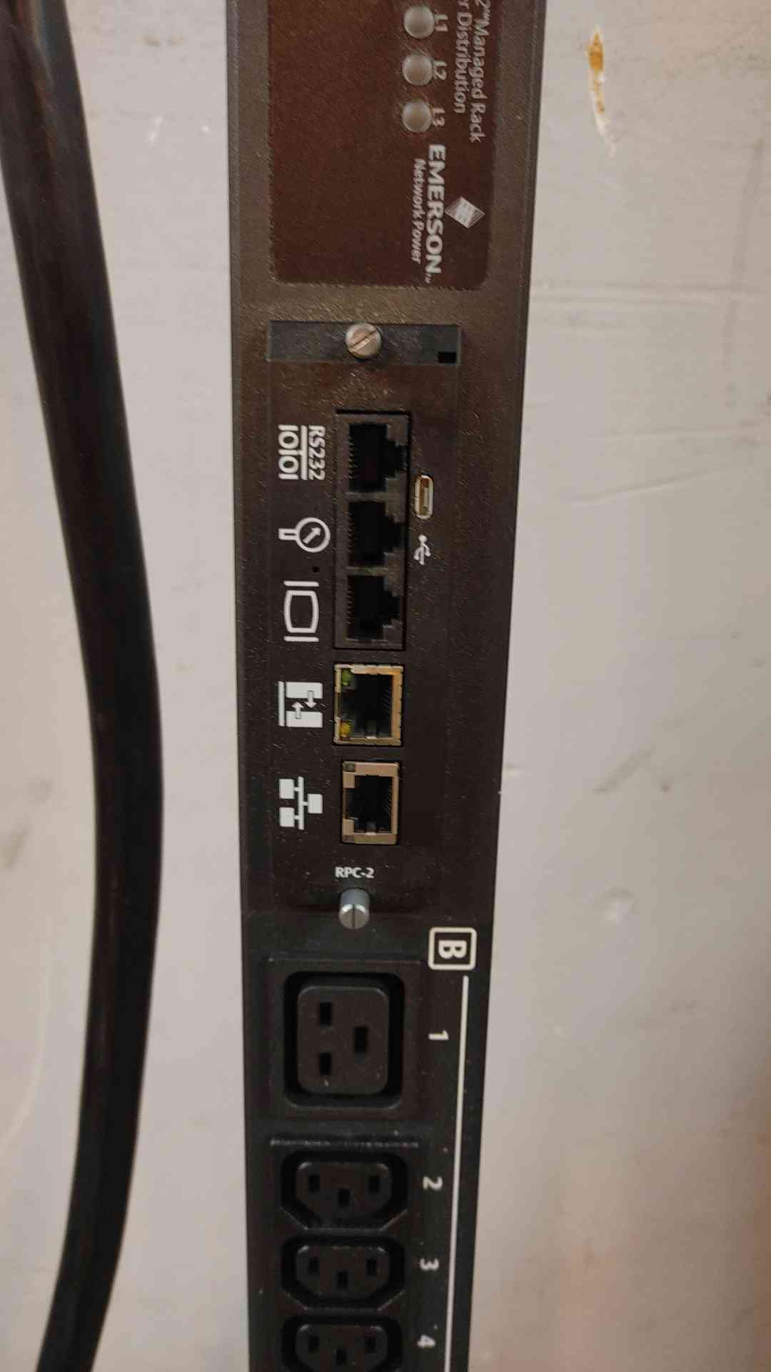 Emerson 36 Port MPH2 120/208 V 24 A PDU Strip MPHB1223 (109528)