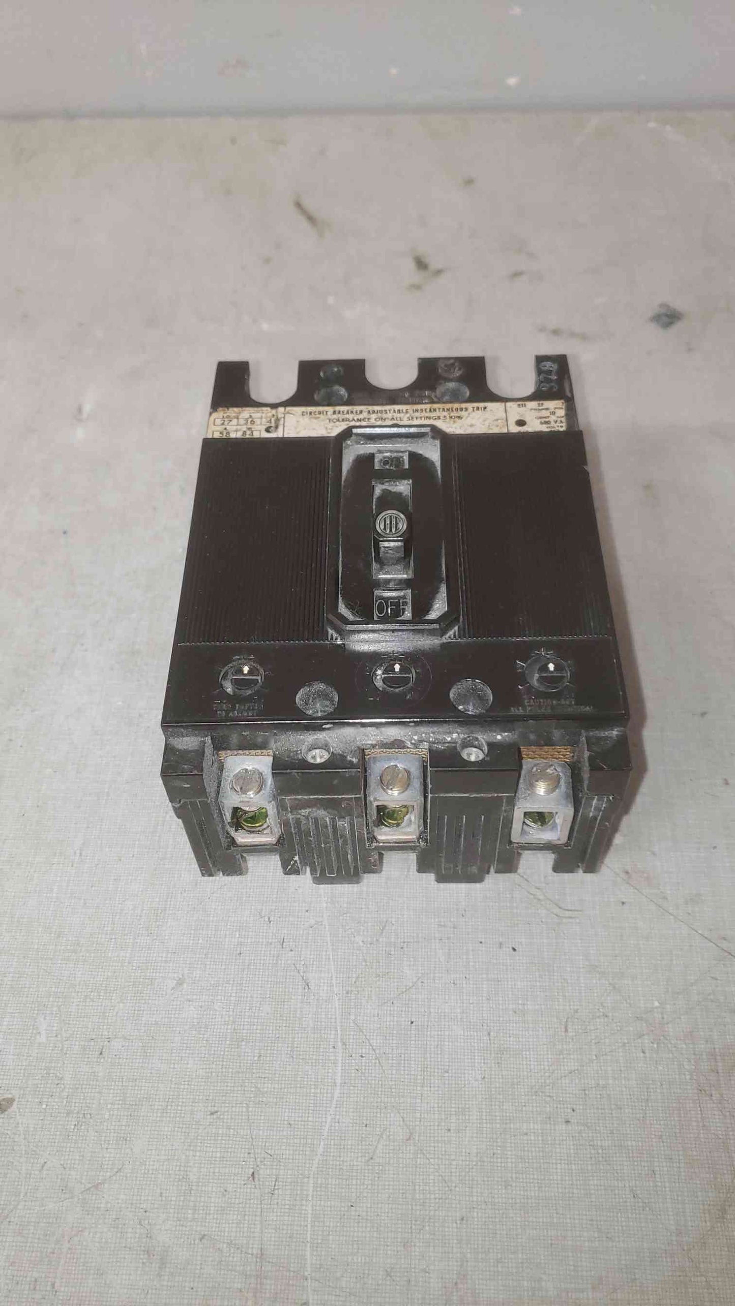 I-T-E 10A 600VAC 3 Pole Breaker (SKU: 109601)