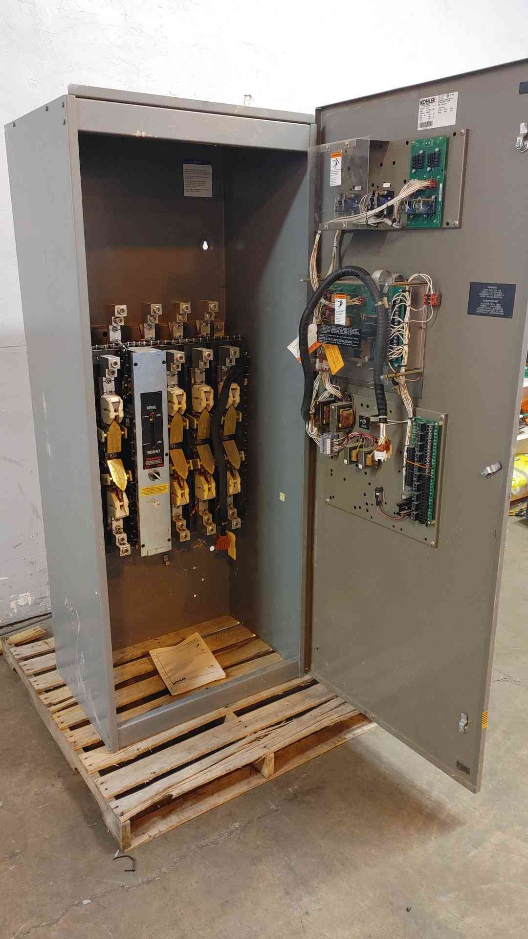 KOHLER ATS Automatic Transfer Switch 480V 600A 3PH 60Hz ZCS-566641-0600 (SKU: 109938)