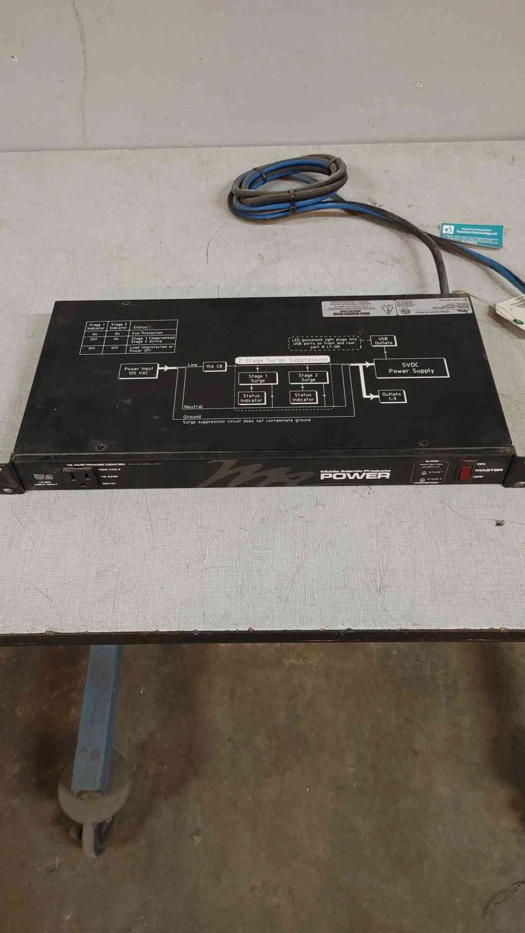 Middle Atlantic rackmount power distribution unit PD-915RV-RN (SKU: 110017)