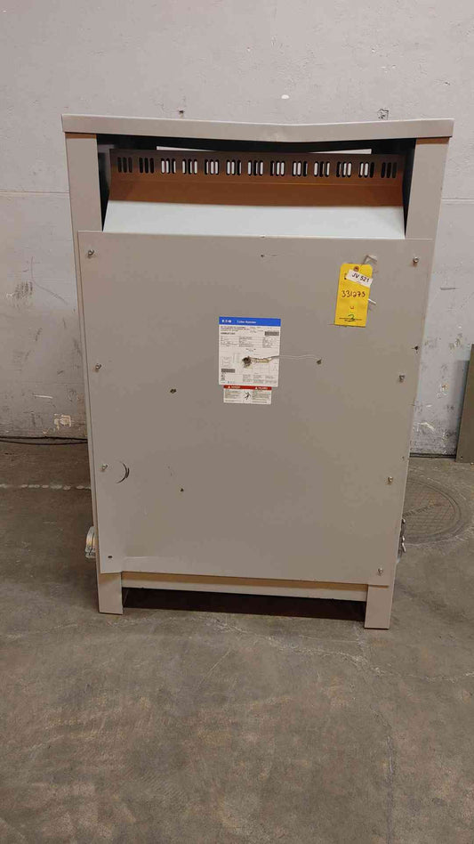 300KVA EATON/Cutler-Hammer Dry Type Distribution Transformer V48M28T33EE 480V x 208/120