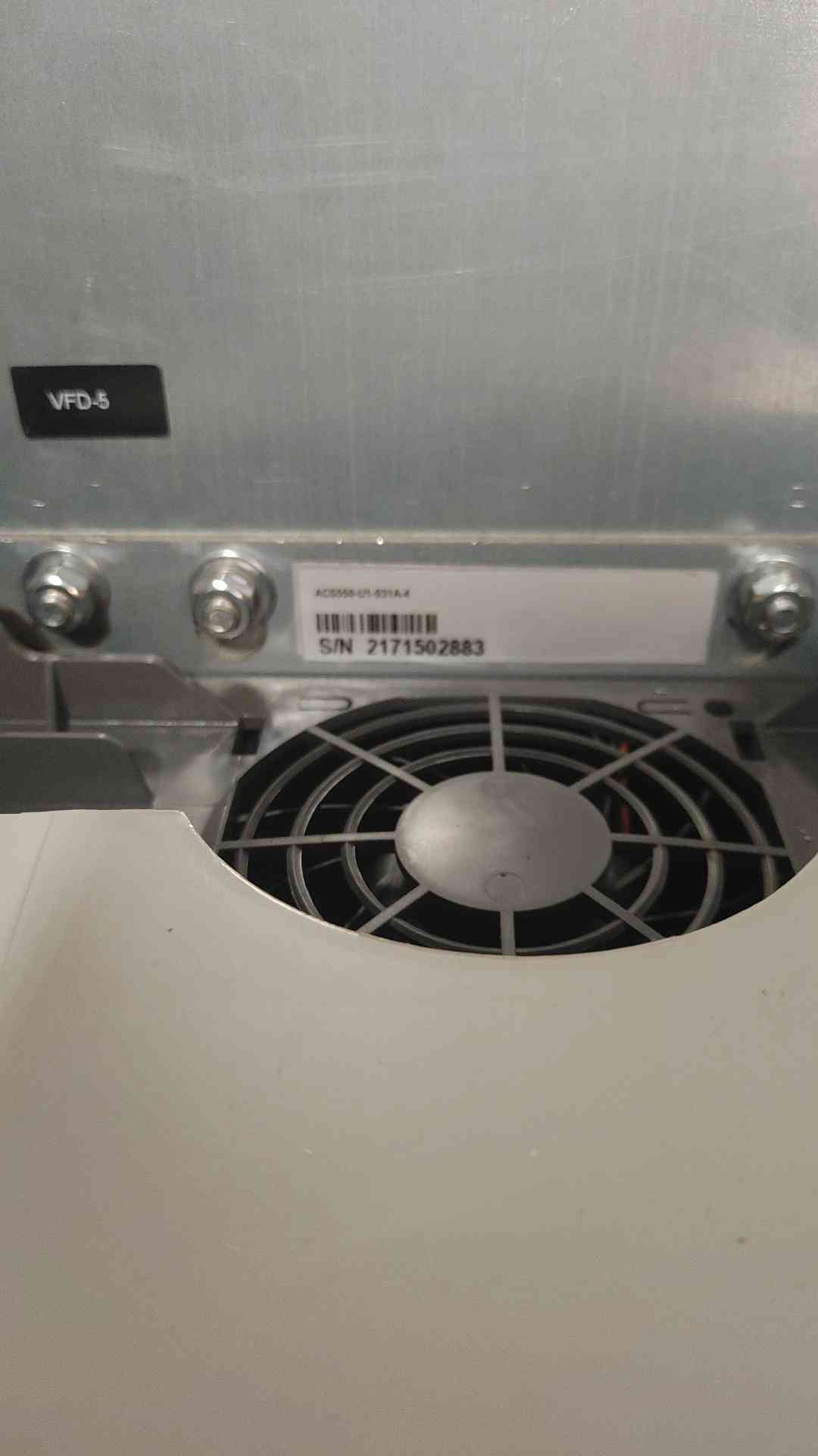 ABB 20HP ACS550-U1-031A-4 in enclosure 480V 23AMP 3PH (SKU: 110257 )