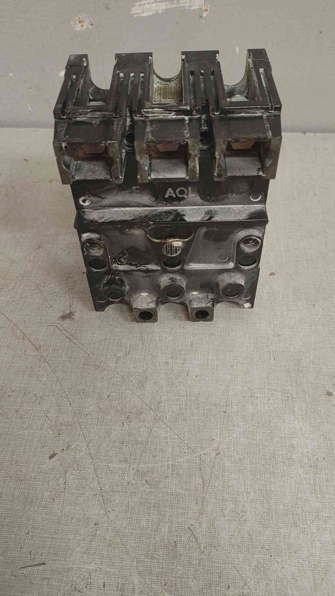 ITE Imperial Corporation Circuit Breaker 3A 3POLES 600V (SKU: 110227)