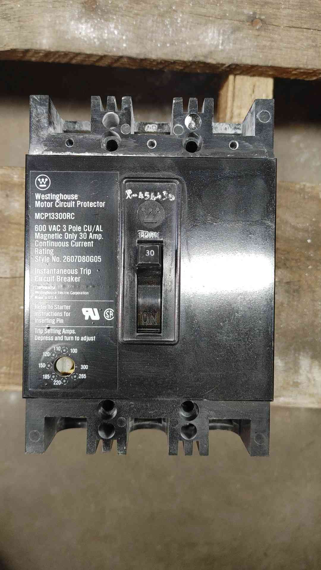 Westinghouse Motor Circuit Breaker Protector 30A 3POLES 600V (SKU: 110231)