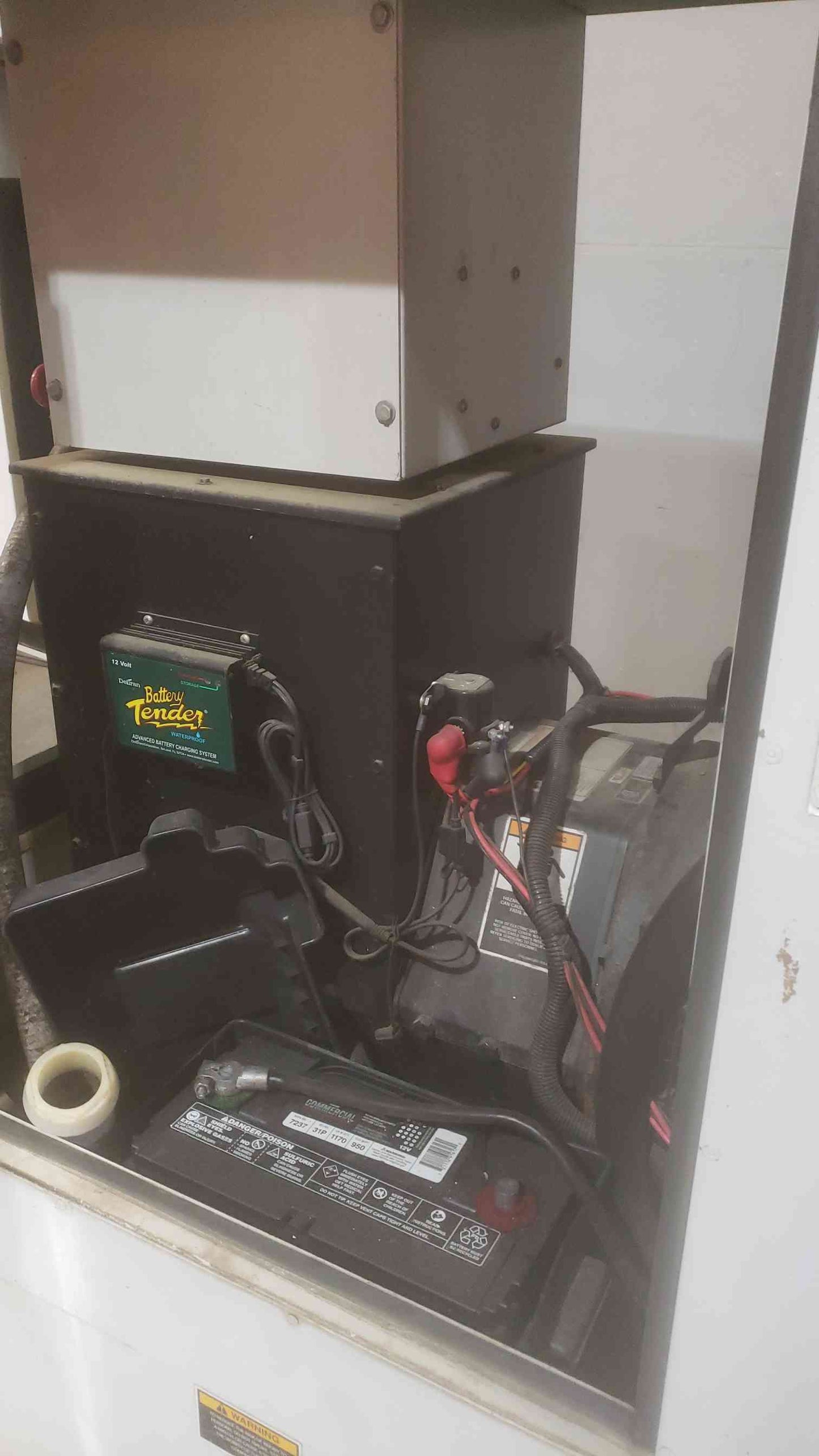 60KW Lynx Generator 1PH 60SG Nat Gas LP 567Hrs TESTED