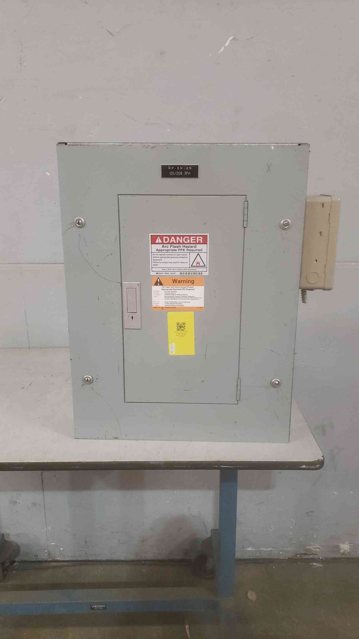 I-T-E 60A 208Y/120V 4W CDP Panelboard with main (SKU: 110586)